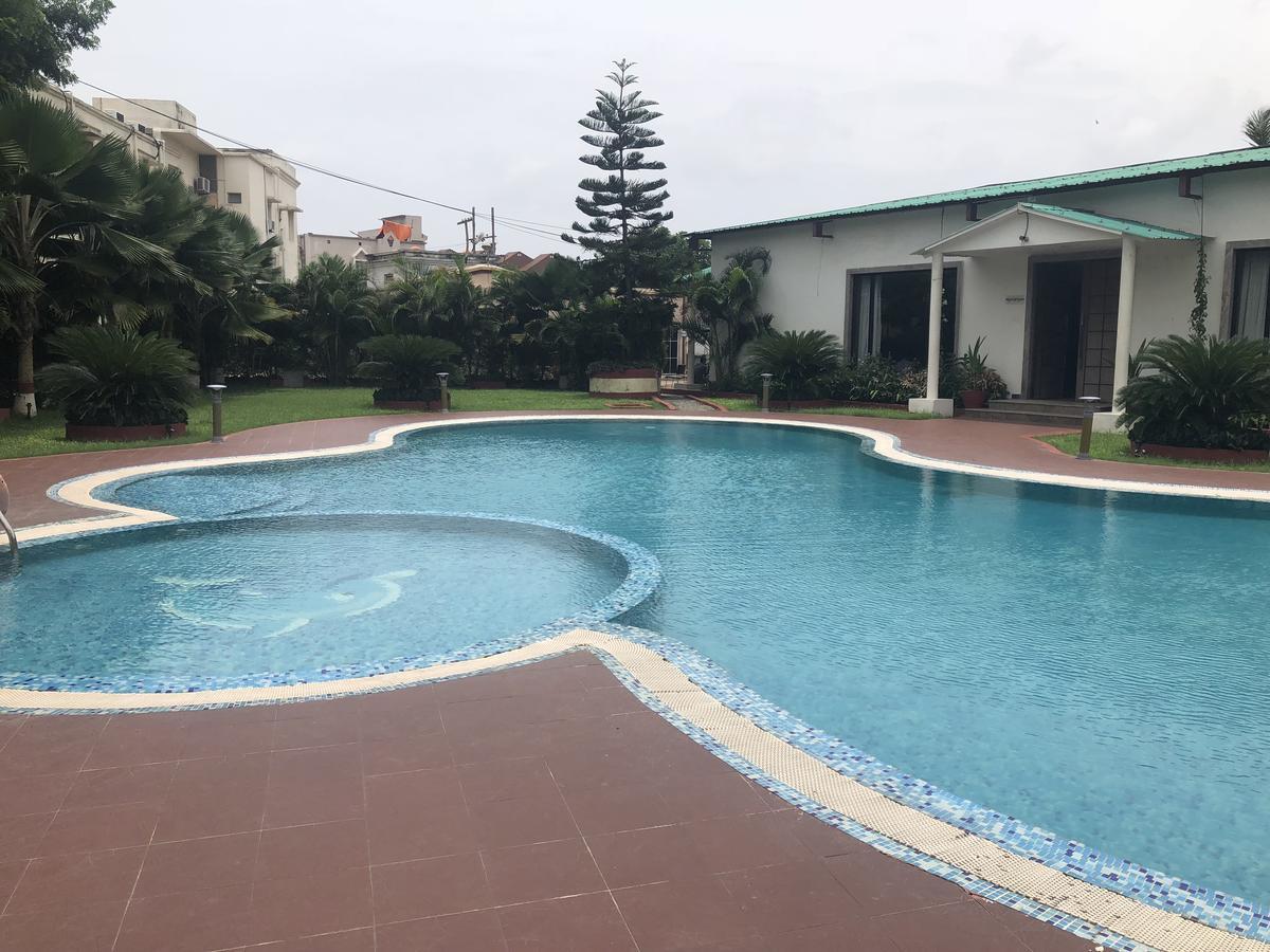 Chanakya BNR Hotel Puri Bagian luar foto