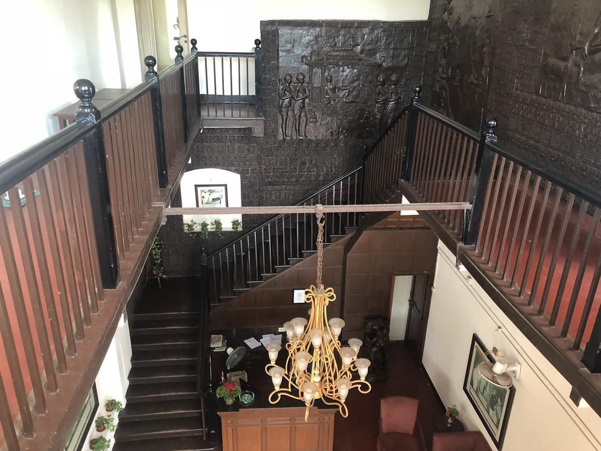 Chanakya BNR Hotel Puri Bagian luar foto